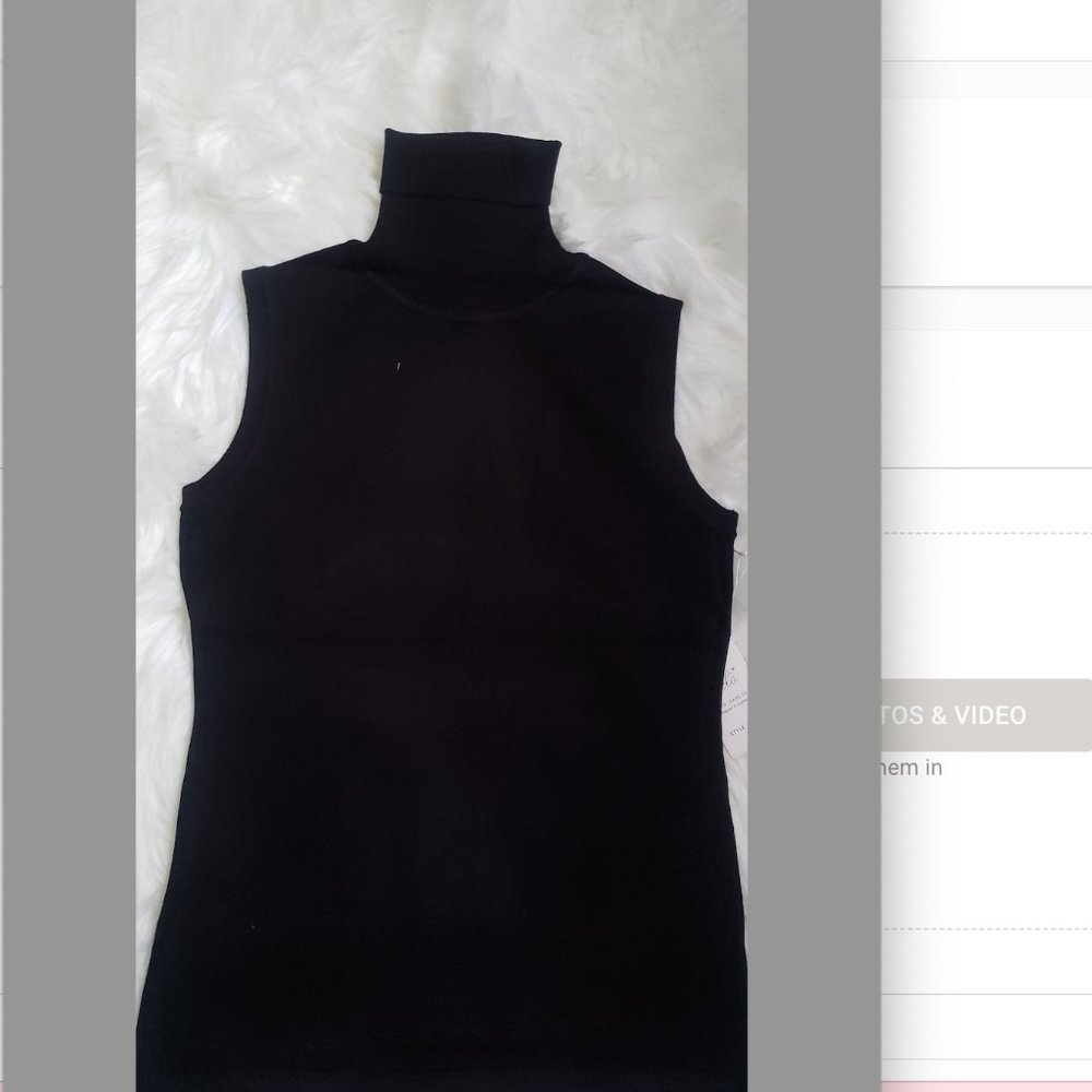 Black Sleeveless Turtleneck Knit Pull-Over Sweater